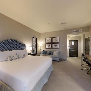 King Room NO RESORT ACCESS